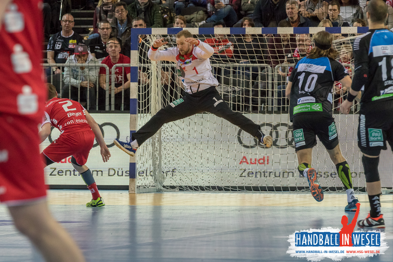 HC Rhein Vikings - TuSEM Essen 32:29 (17:14) / 2.Liga / DKB Hand
